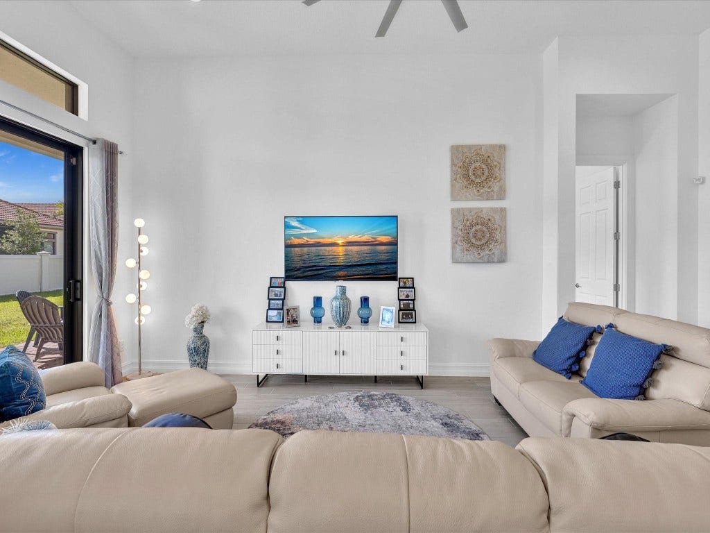 8928 Bastille Circle, Parkland, FL 33076 8928 Bastille Circle, Parkland, FL 33076