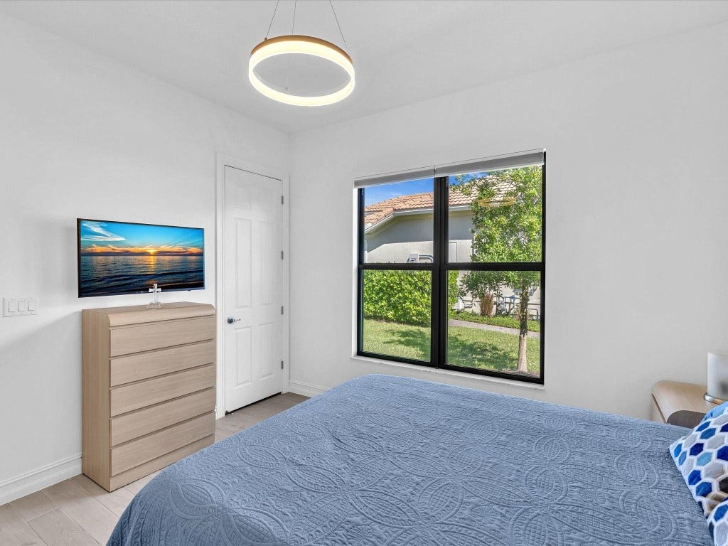 8928 Bastille Circle, Parkland, FL 33076 8928 Bastille Circle, Parkland, FL 33076