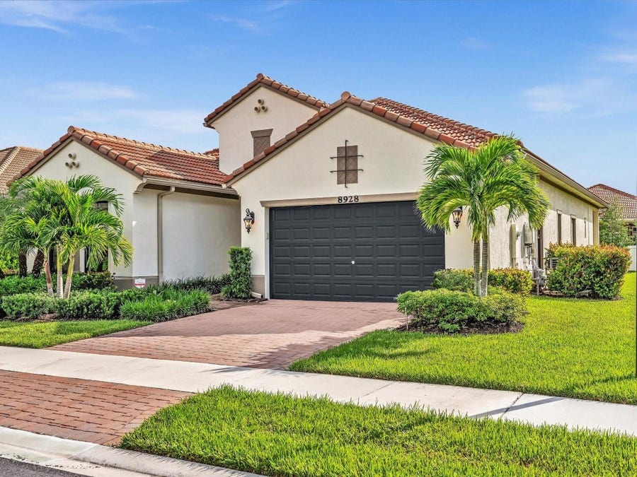 Property photo for 8928 Bastille Circle, Parkland, FL