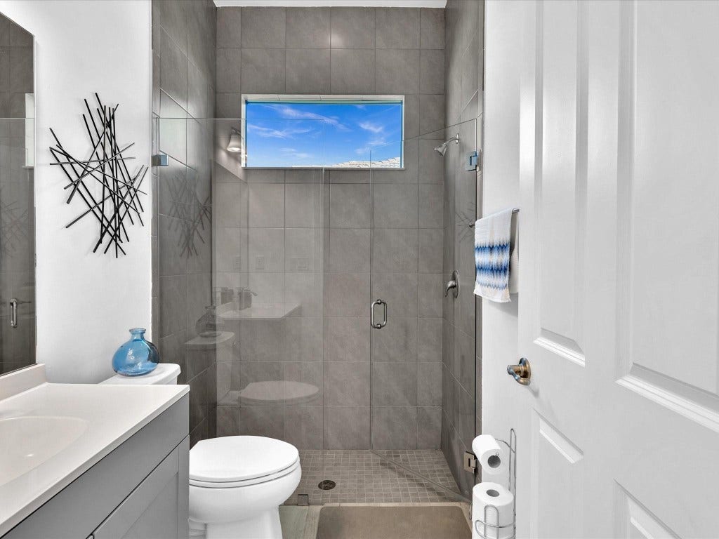 8928 Bastille Circle, Parkland, FL 33076 8928 Bastille Circle, Parkland, FL 33076