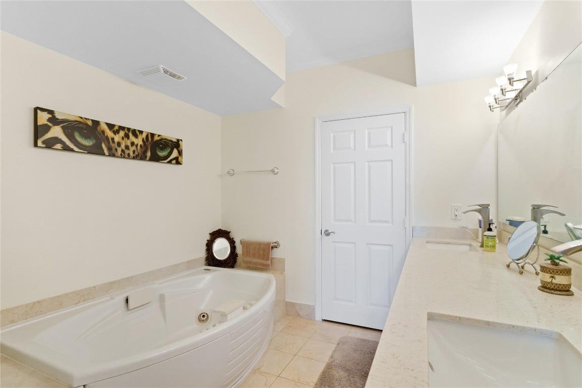 3200 N Ocean Boulevard, #1602, Fort Lauderdale, FL 33308