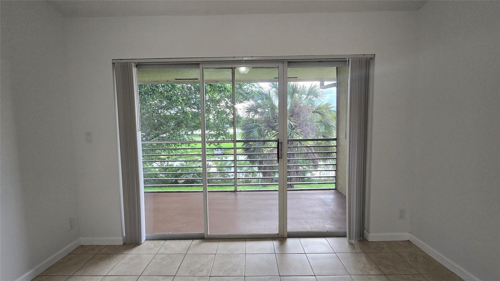 2815 N Course Drive, #201, Pompano Beach, FL 33069 Photo 7
