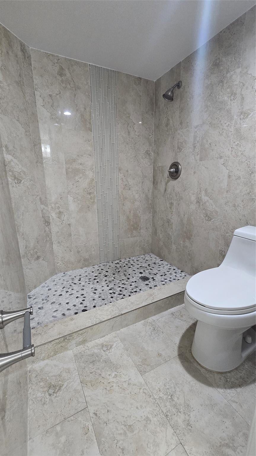 2815 N Course Drive, #201, Pompano Beach, FL 33069 Photo 13