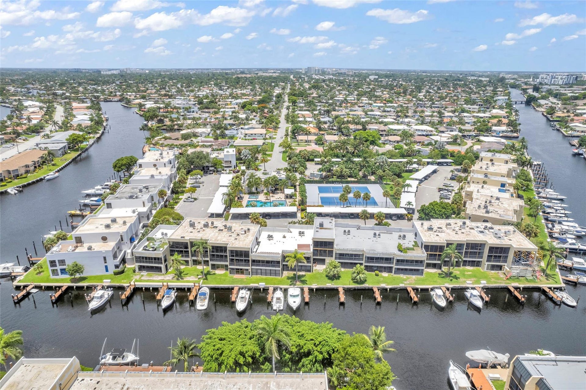 1100 SE 5th Court, #58, Pompano Beach, FL 33060