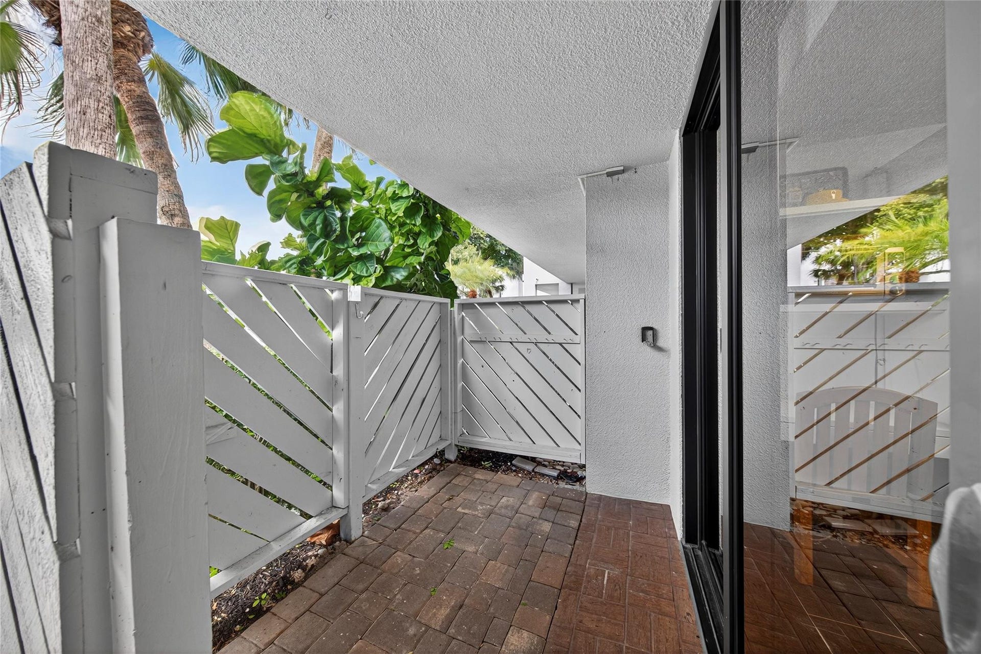 1100 SE 5th Court, #58, Pompano Beach, FL 33060
