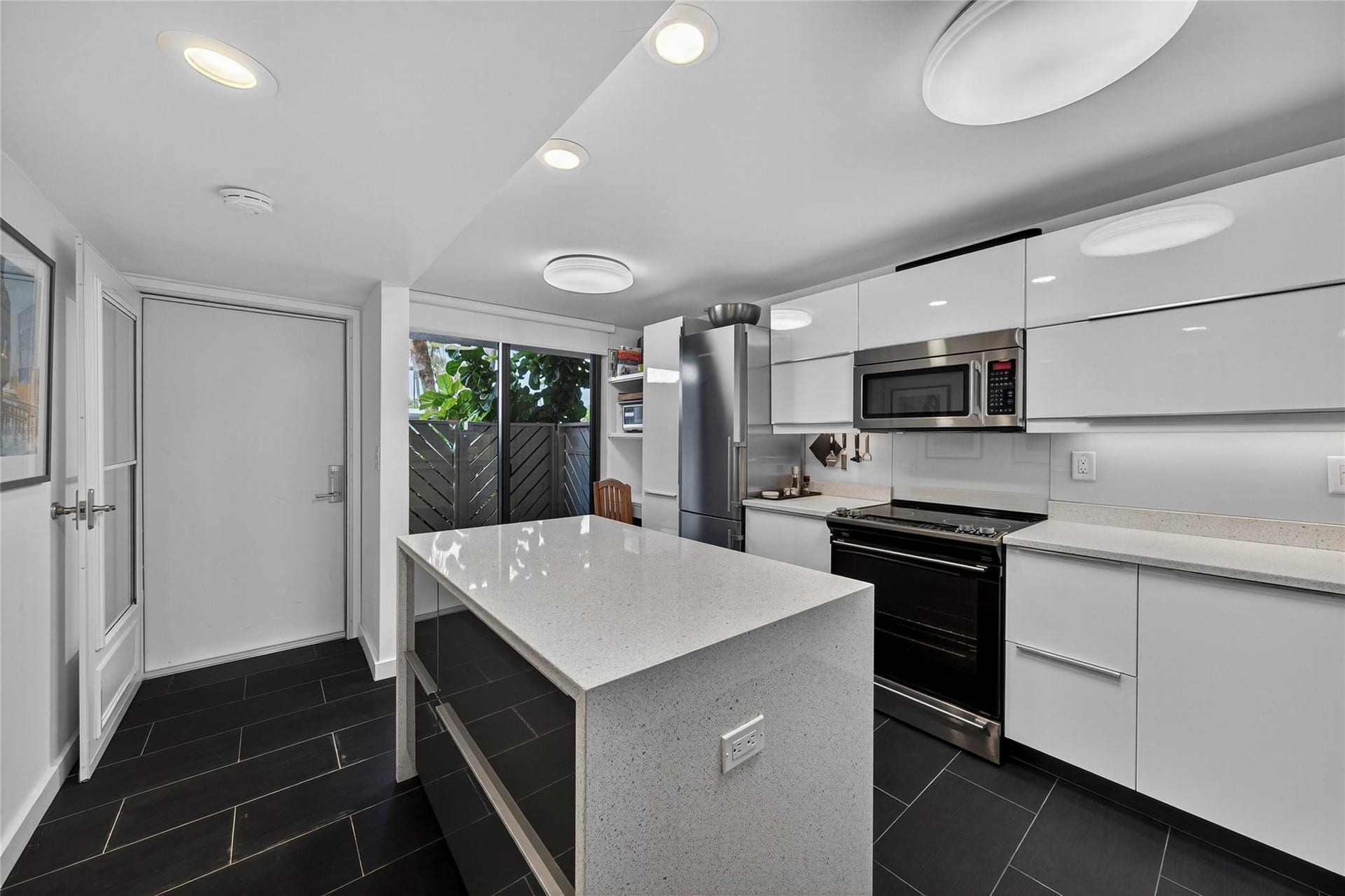 1100 SE 5th Court, #58, Pompano Beach, FL 33060