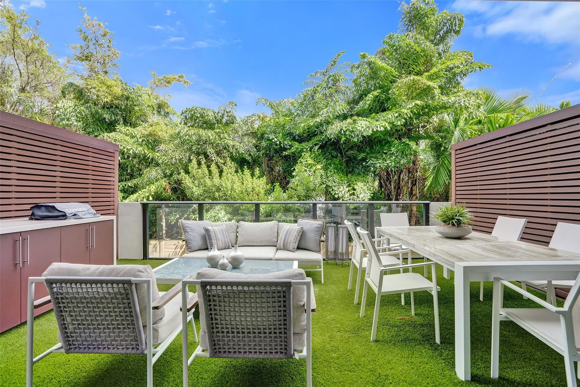 3030 N Ocean Boulevard, #S104, Fort Lauderdale, FL 33308 large terrace provides a backyard atmosphere