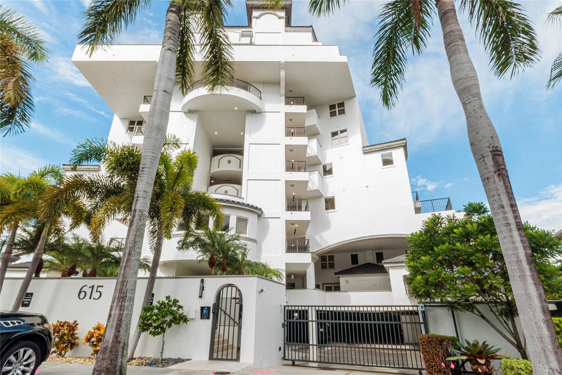 615 Bayshore Dr.