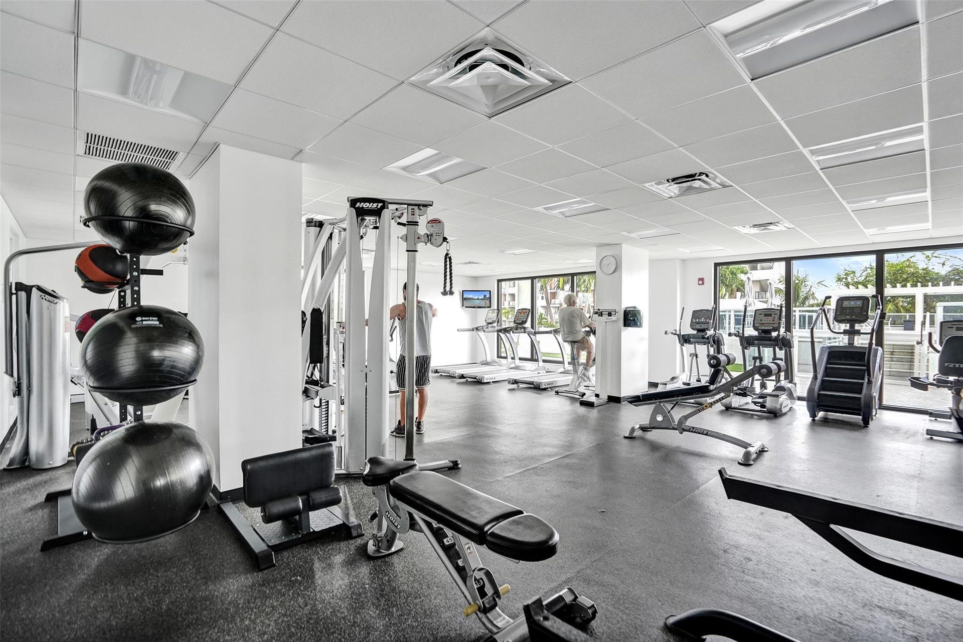 3015 N Ocean Boulevard, #15J, Fort Lauderdale, FL 33308 Photo 24