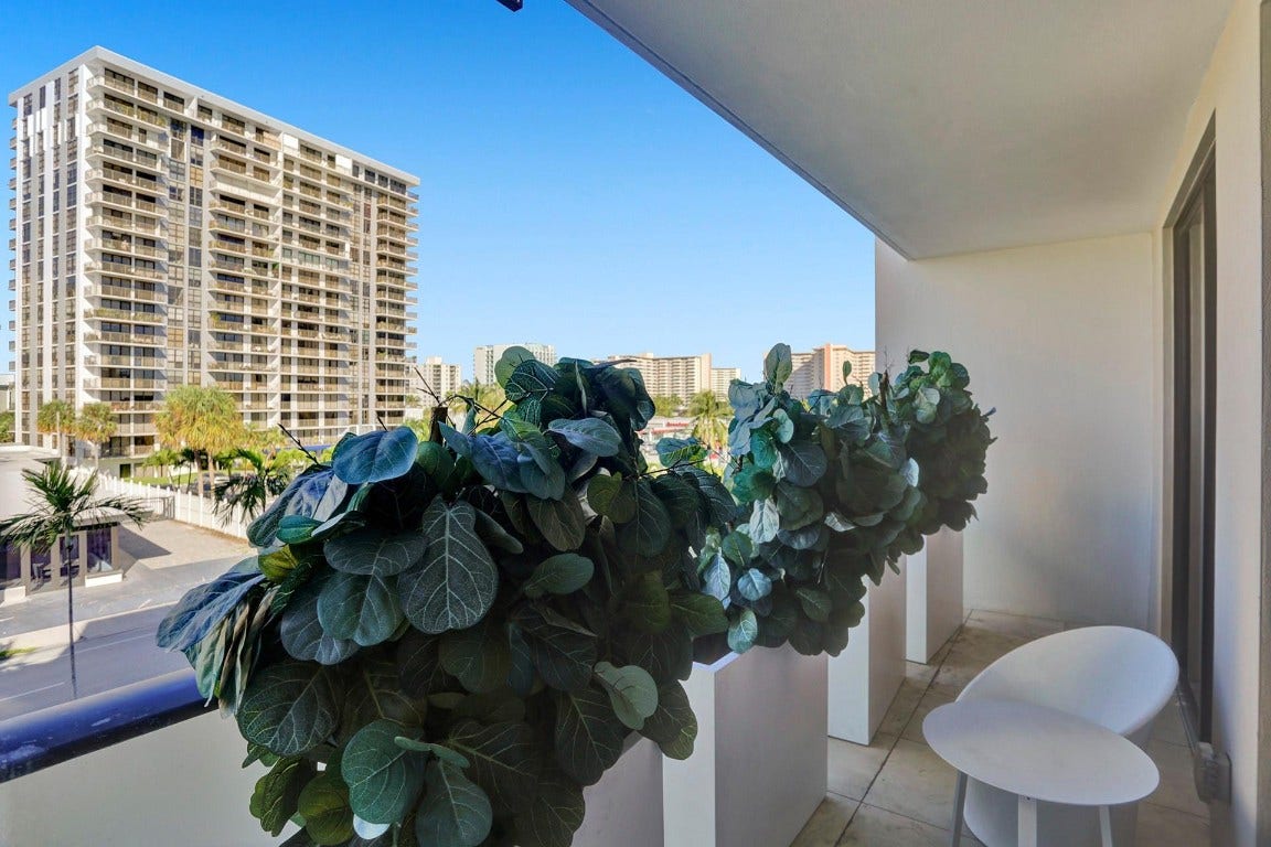 3030 N Ocean Boulevard, #S102, Fort Lauderdale, Fort Lauderdale, FL 33308