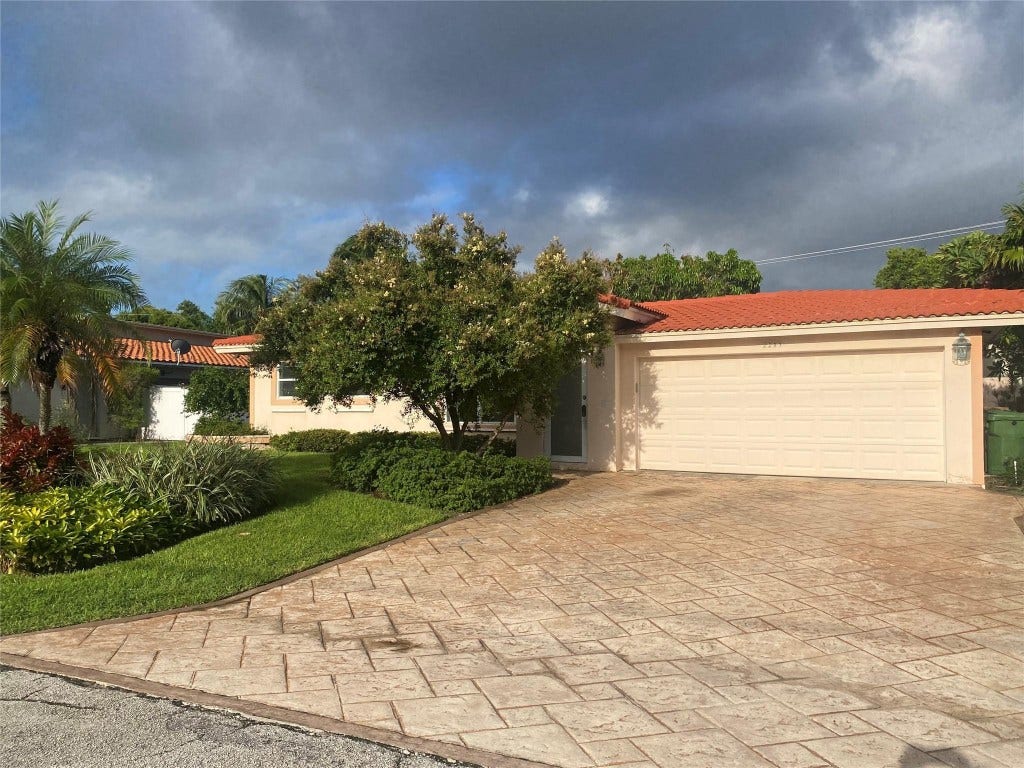2209 NE 22nd Terrace, Fort Lauderdale, Fort Lauderdale, FL 33305