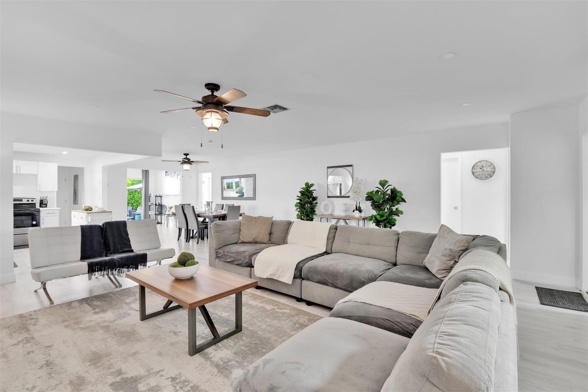 214 SE 6th Street, Dania Beach, FL 33004 Photo 3
