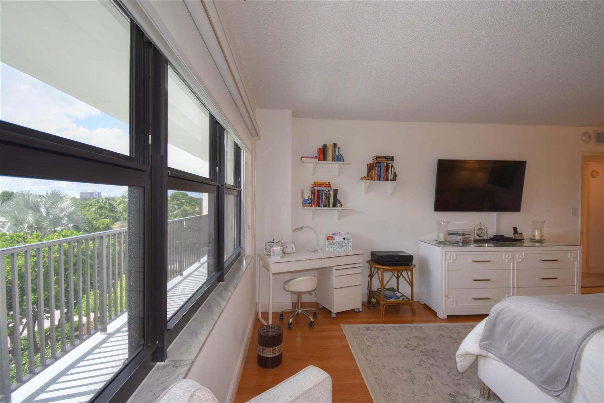 5100 N Ocean Boulevard, #516, Lauderdale By The Sea, FL 33308 5100 N Ocean Boulevard, #516, Lauderdale By The Sea, FL 33308