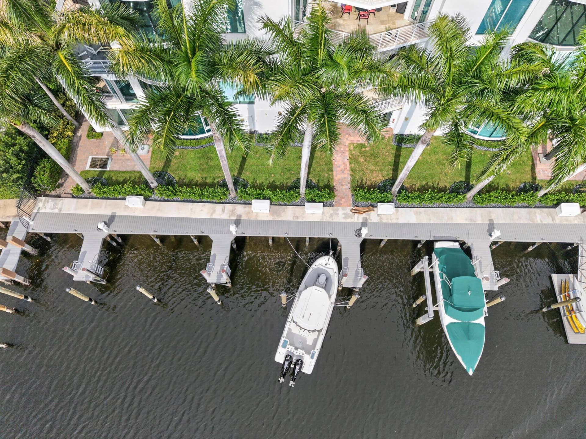 057-057-Dock-4000x2999