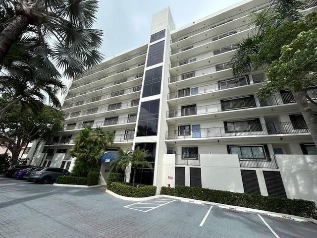 2300 NE 33rd Avenue, #403, Fort Lauderdale, FL 33305