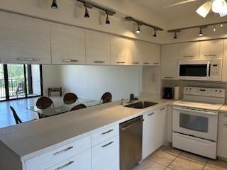 2300 NE 33rd Avenue, #403, Fort Lauderdale, FL 33305
