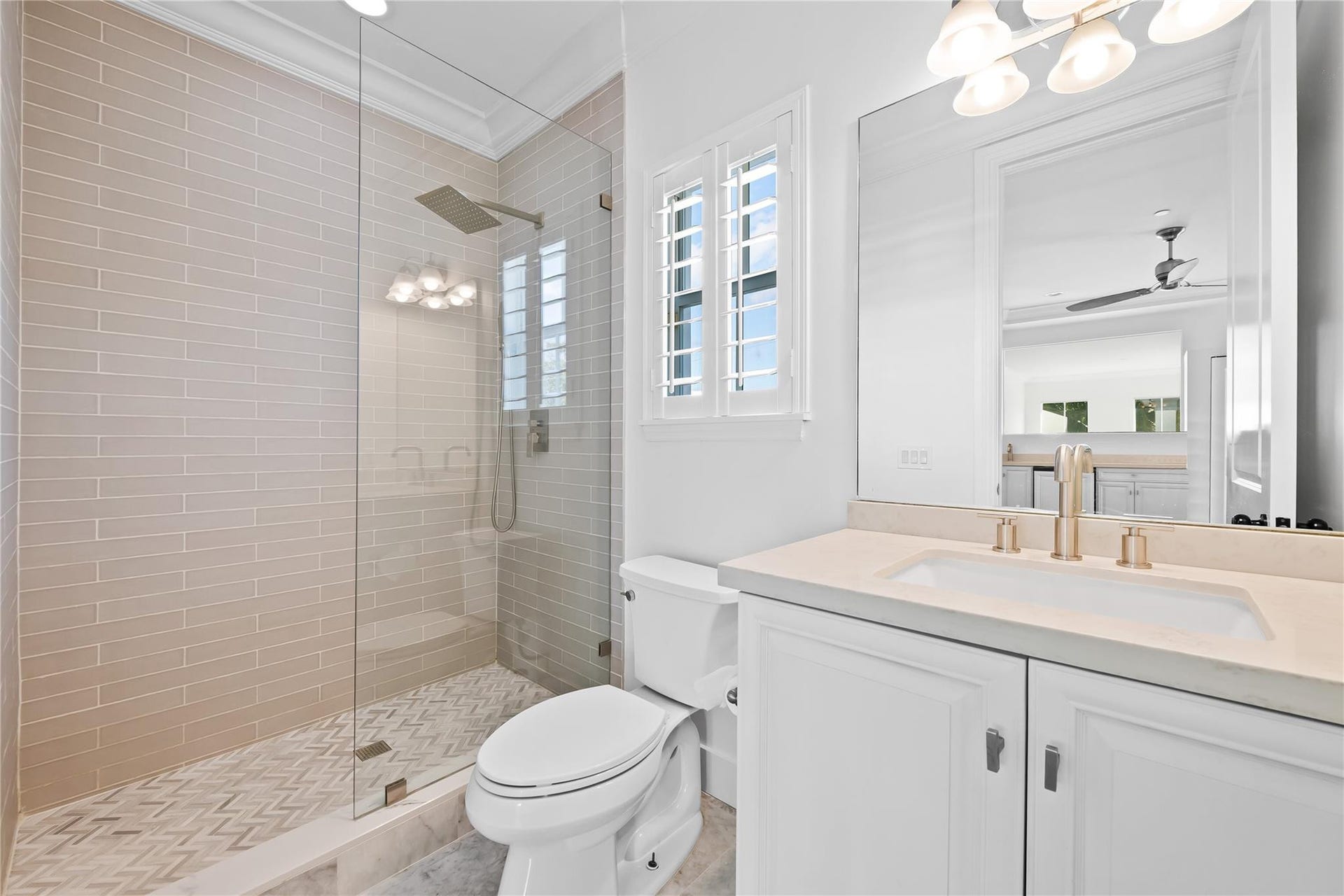 218 NE 15th Avenue, #218, Fort Lauderdale, FL 33301 4th bathroom