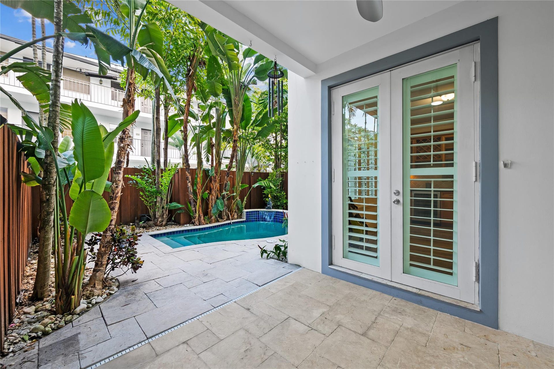 218 NE 15th Avenue, #218, Fort Lauderdale, FL 33301 Rear entrance