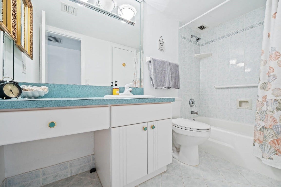 1050 Hillsboro Mile, #203w, Hillsboro Beach, Hillsboro Beach, FL 33062