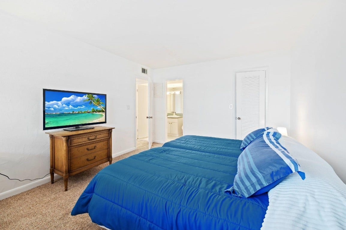 1050 Hillsboro Mile, #203w, Hillsboro Beach, Hillsboro Beach, FL 33062