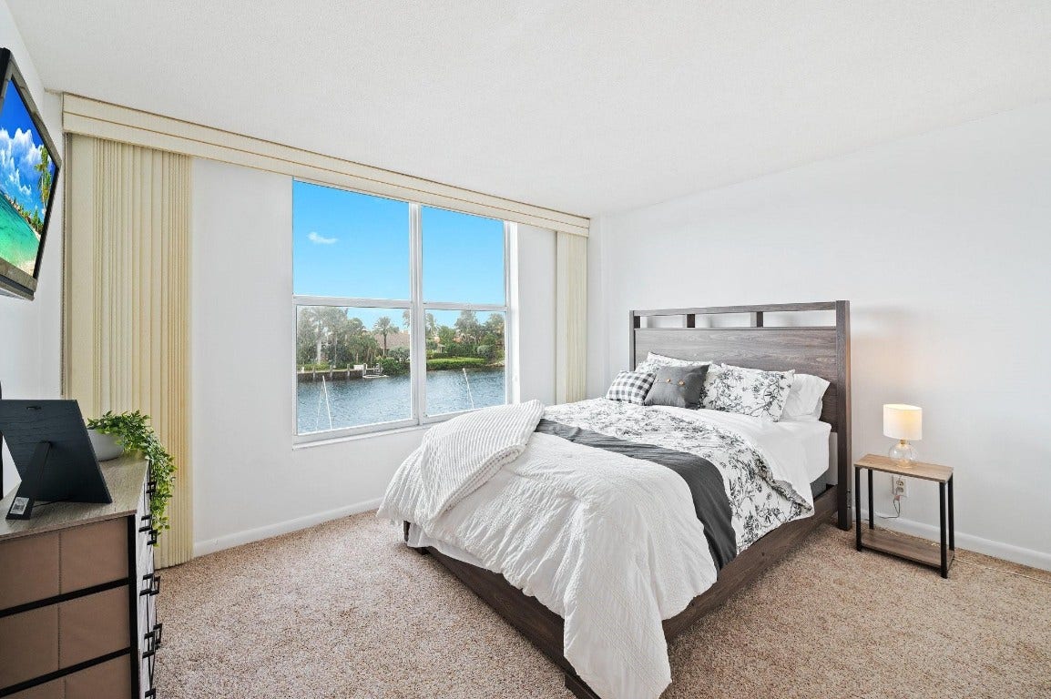 1050 Hillsboro Mile, #203w, Hillsboro Beach, Hillsboro Beach, FL 33062