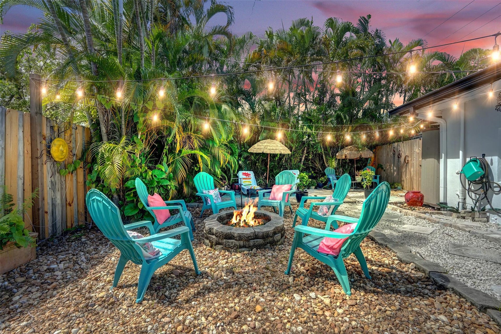 90 NE 26th Street, Wilton Manors, FL 33305 How relaxing!