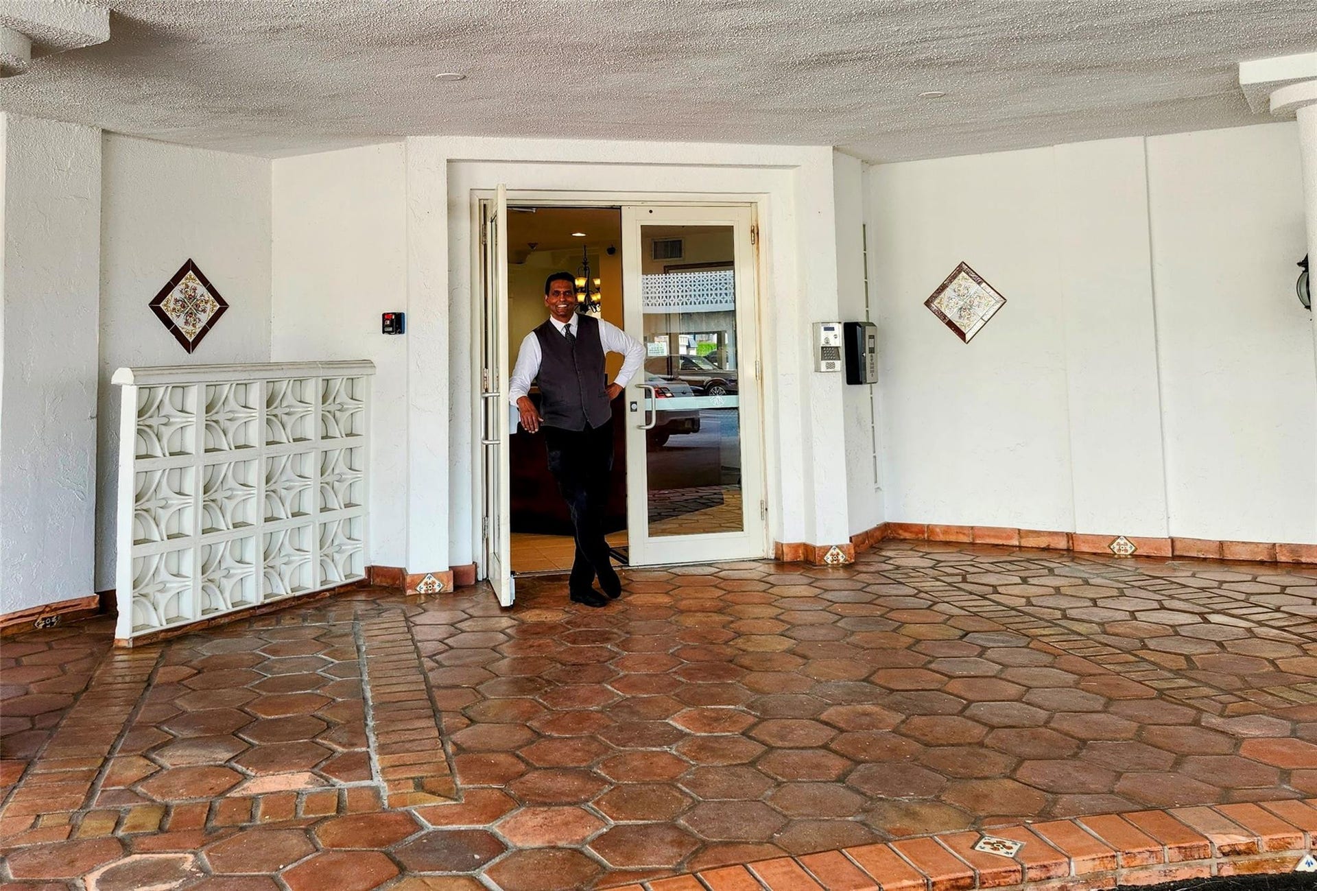 3570 S Ocean Boulevard, #311, South Palm Beach, FL 33480 Photo 4