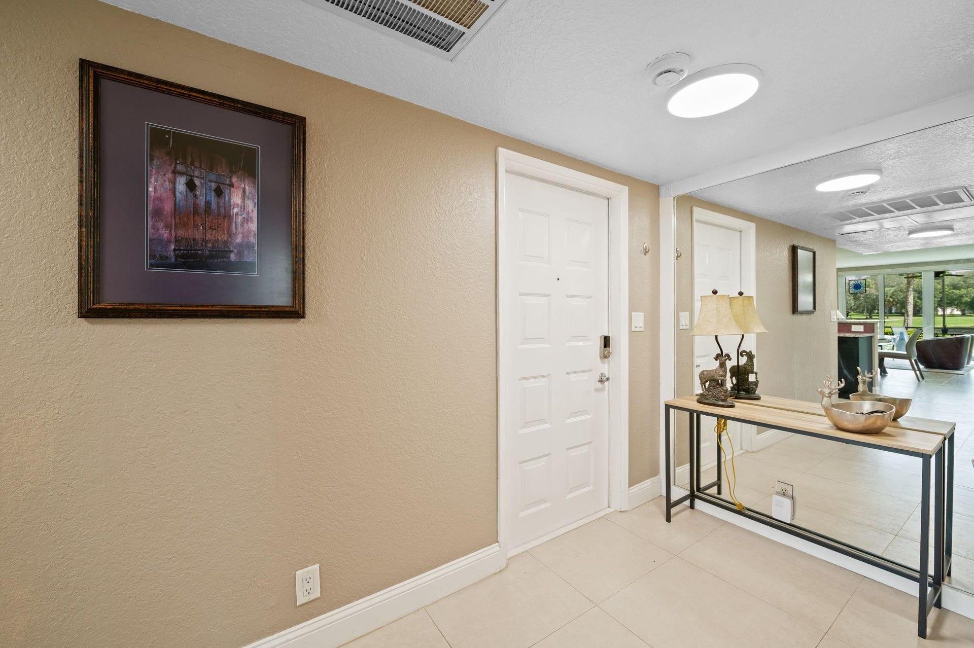 555 Oaks Lane, #112, Pompano Beach, FL 33069 555 Oaks Lane, #112, Pompano Beach, FL 33069