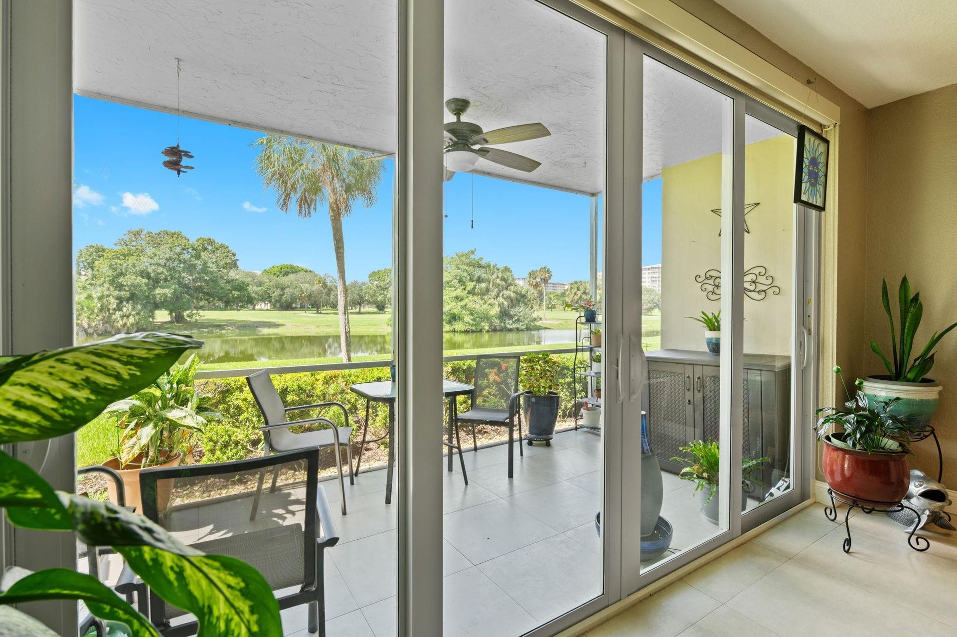 555 Oaks Lane, #112, Pompano Beach, FL 33069 555 Oaks Lane, #112, Pompano Beach, FL 33069