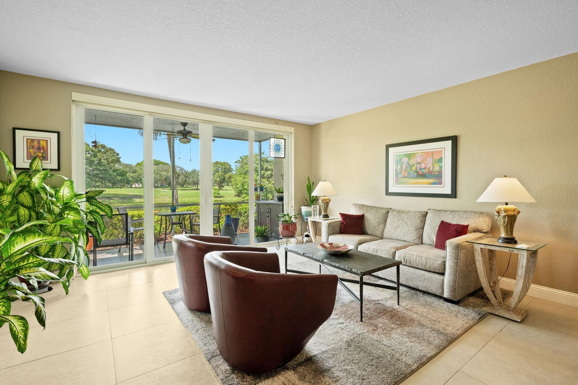 555 Oaks Lane, #112, Pompano Beach, FL 33069 555 Oaks Lane, #112, Pompano Beach, FL 33069