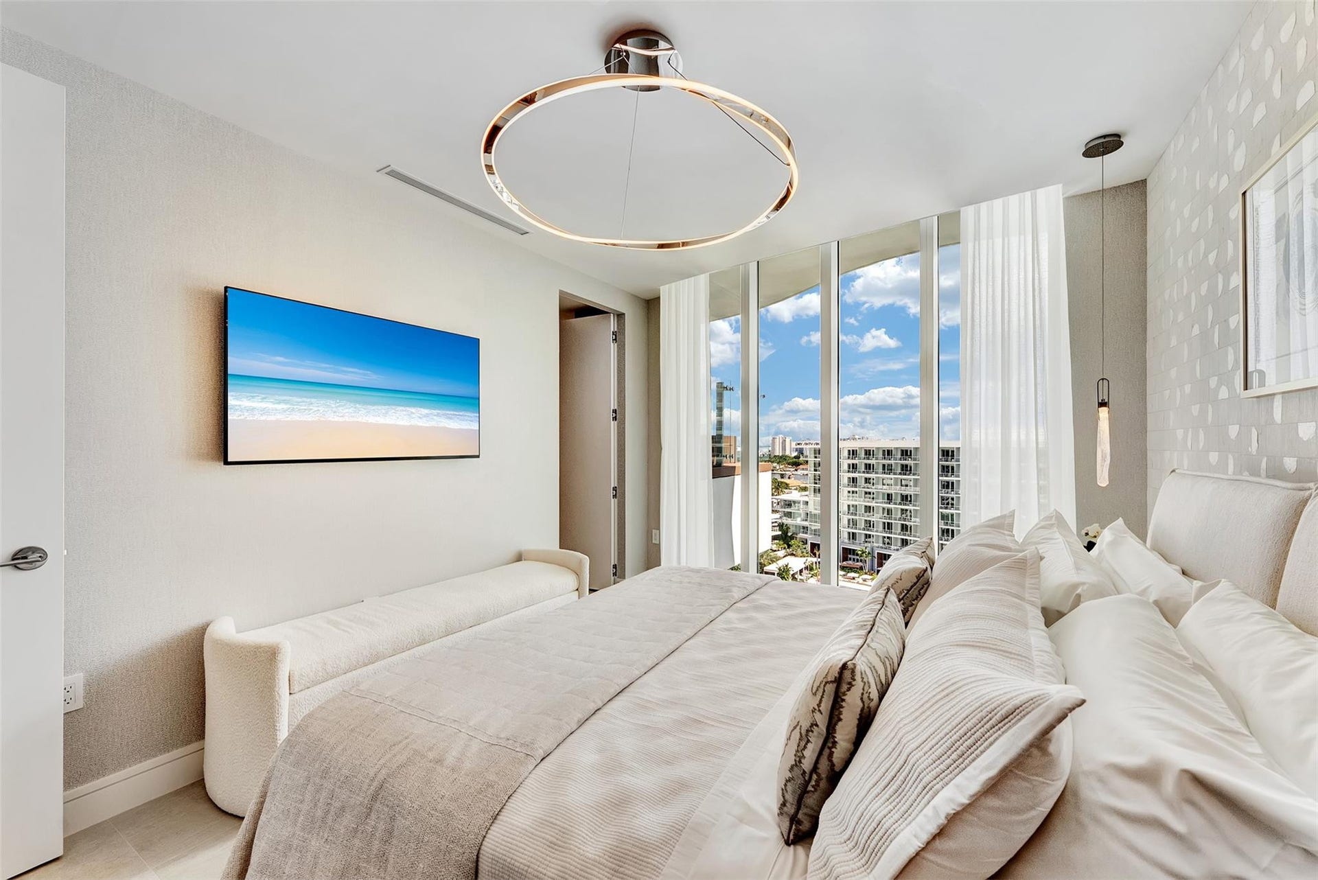2241 SE 17th Street, #Ph2, Fort Lauderdale, FL 33316 Whispering Sea Pearl Suite