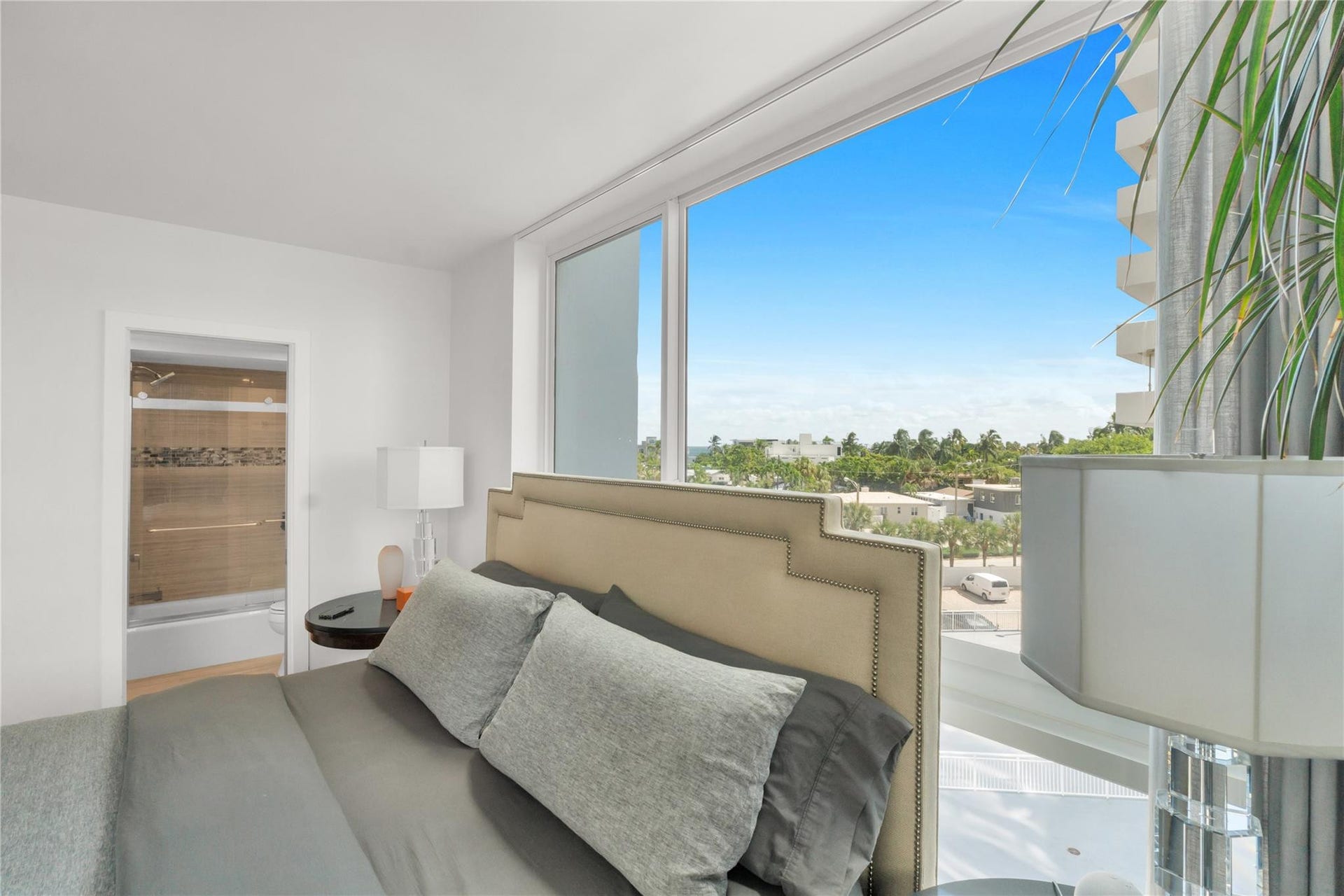 2715 N Ocean Boulevard, #4E, Fort Lauderdale, FL 33308 Photo 18