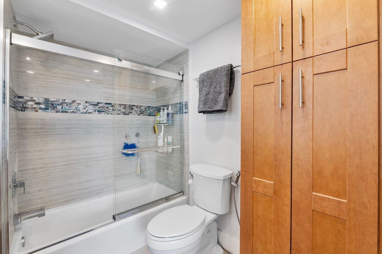 2715 N Ocean Boulevard, #4E, Fort Lauderdale, FL 33308 Photo 23