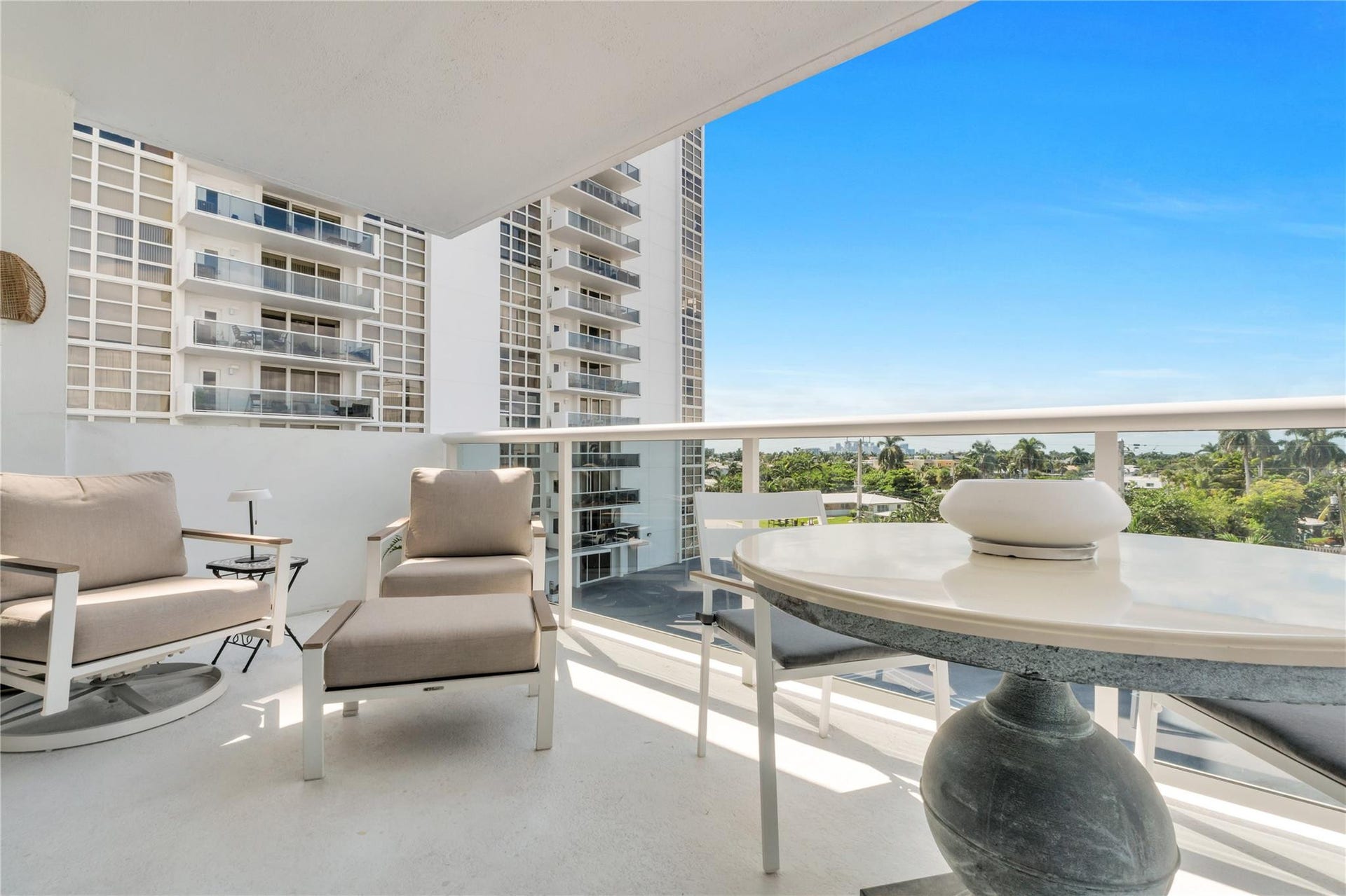 2715 N Ocean Boulevard, #4E, Fort Lauderdale, FL 33308 Photo 32
