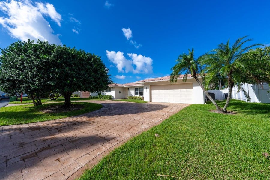 Property photo for 4731 NE 29th Avenue, Fort Lauderdale, FL