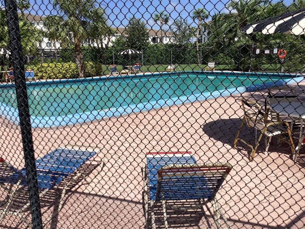 9355 SW 8th Street, #321, Boca Raton, FL 33428