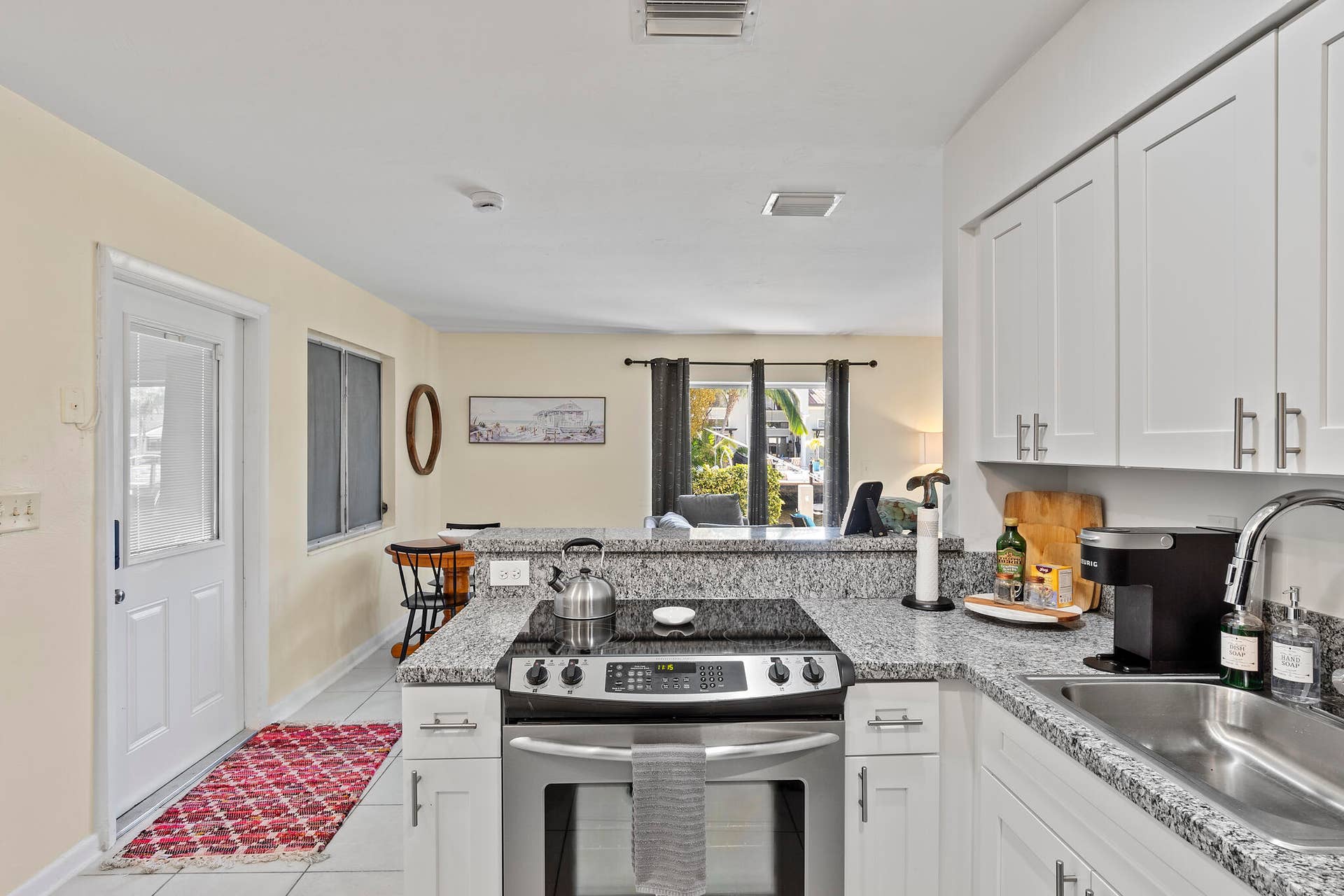 3860 NE 23rd Avenue, Lighthouse Point, FL 33064 Unit 4 Kitchen