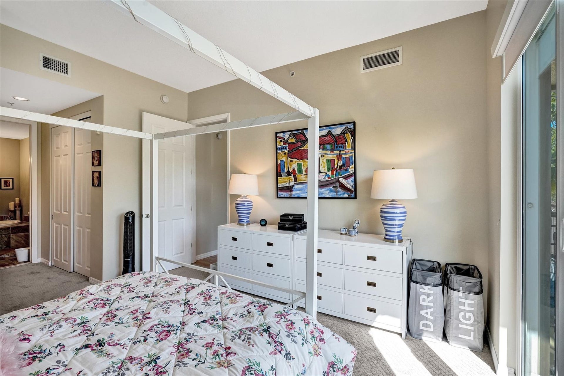 2601 NE 14th Avenue, #104, Wilton Manors, FL 33334 Primary bedroom