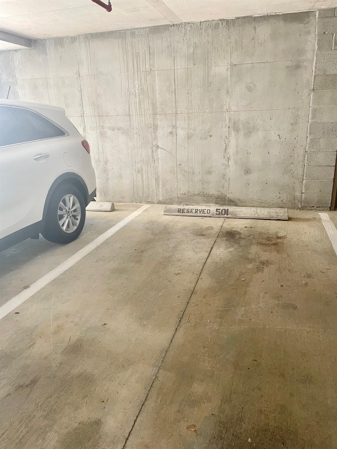 2601 NE 14th Avenue, #104, Wilton Manors, FL 33334 Underground parking