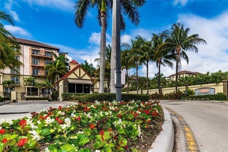 2601 NE 14th Avenue, #104, Wilton Manors, FL 33334 Guard house