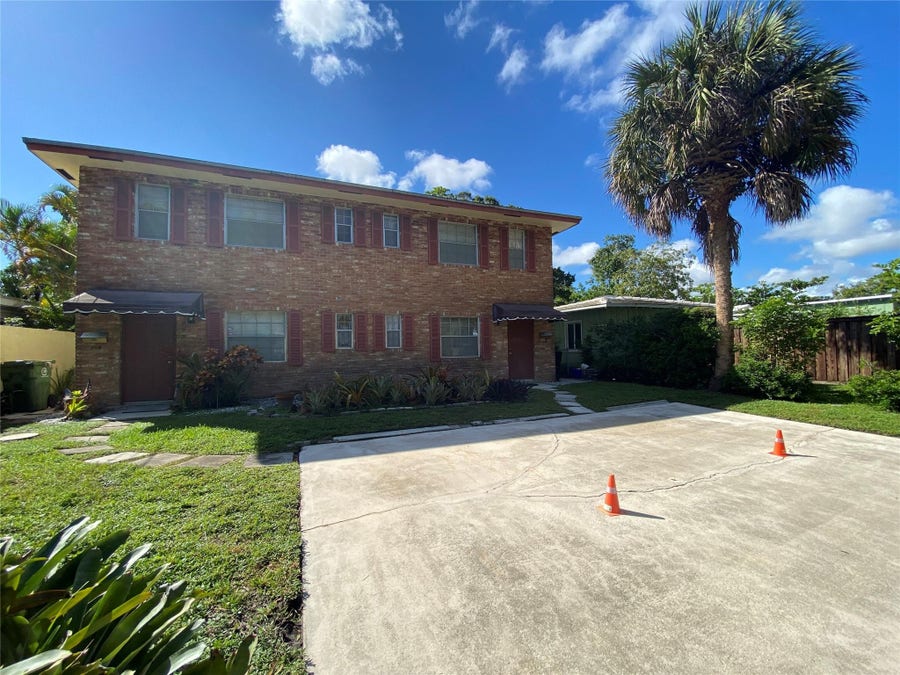 Property photo for 310 SW 11th Court, Fort Lauderdale, FL