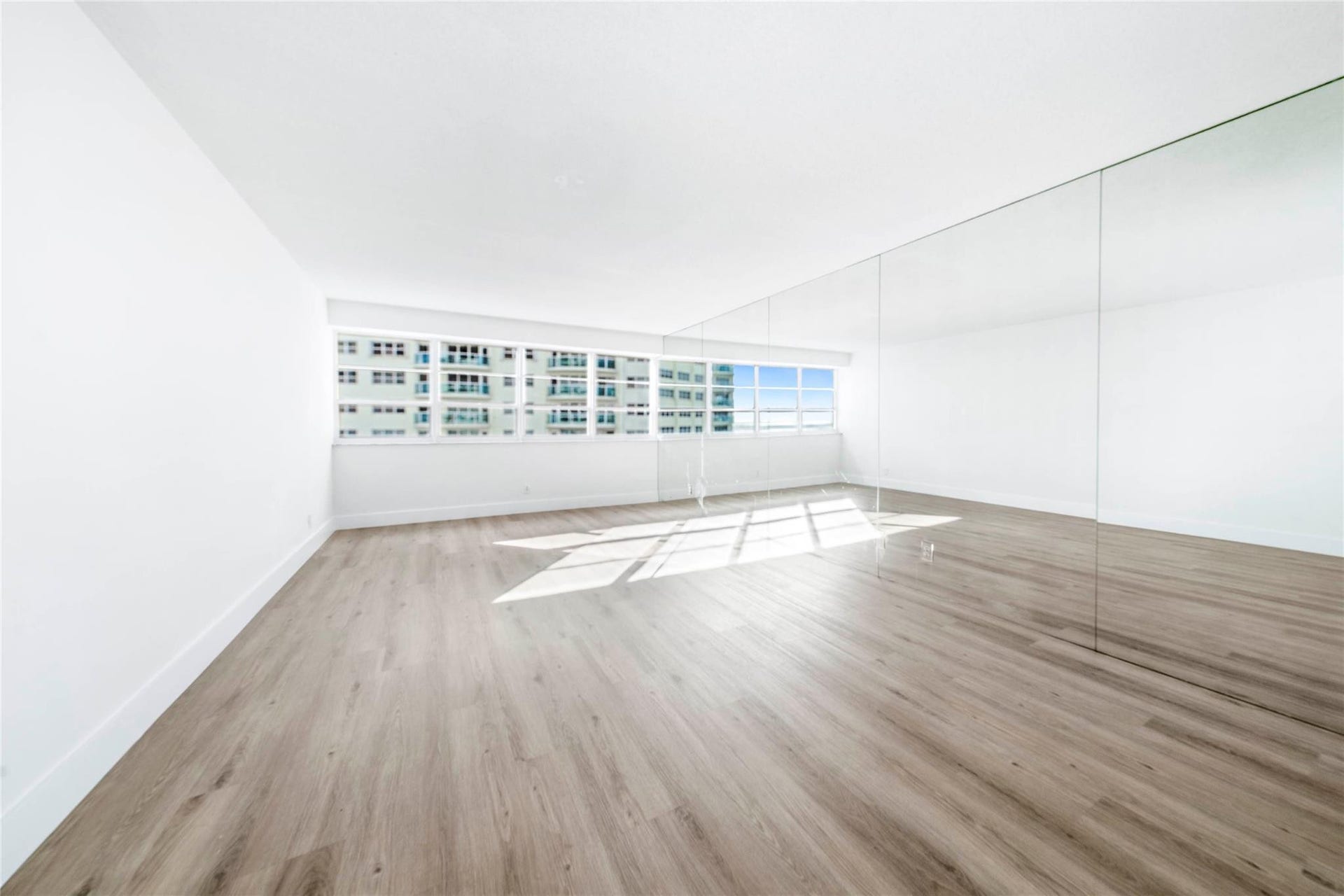 3430 Galt Ocean Drive, #611, Fort Lauderdale, FL 33308
