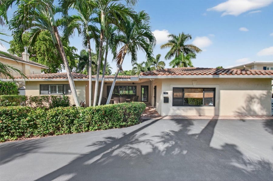 Property photo for 707 SE 25th Avenue, Pompano Beach, FL