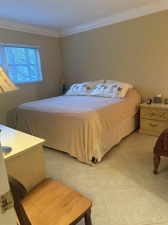 2050 NE 39th Street, #211w, Lighthouse Point, FL 33064