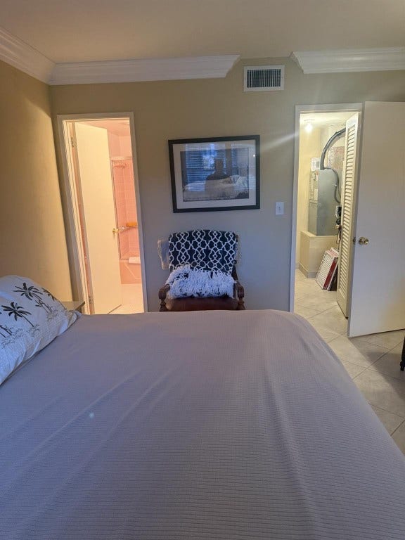 2050 NE 39th Street, #211w, Lighthouse Point, FL 33064