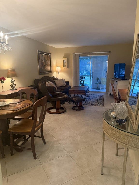 2050 NE 39th Street, #211w, Lighthouse Point, FL 33064