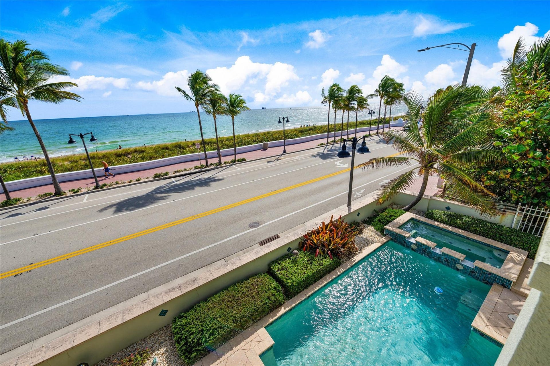 1617 N Fort Laud Bch Boulevard, Fort Lauderdale, FL 33305 Primary Suite