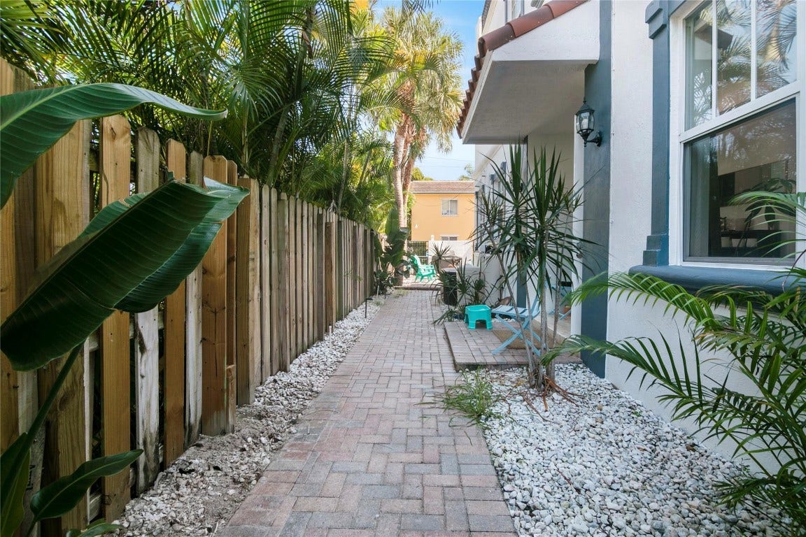 732 NE 15th Avenue, Fort Lauderdale, Fort Lauderdale, FL 33304