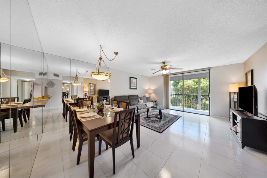 Property photo for 5250 Las Verdes Circle, #317, Delray Beach, FL