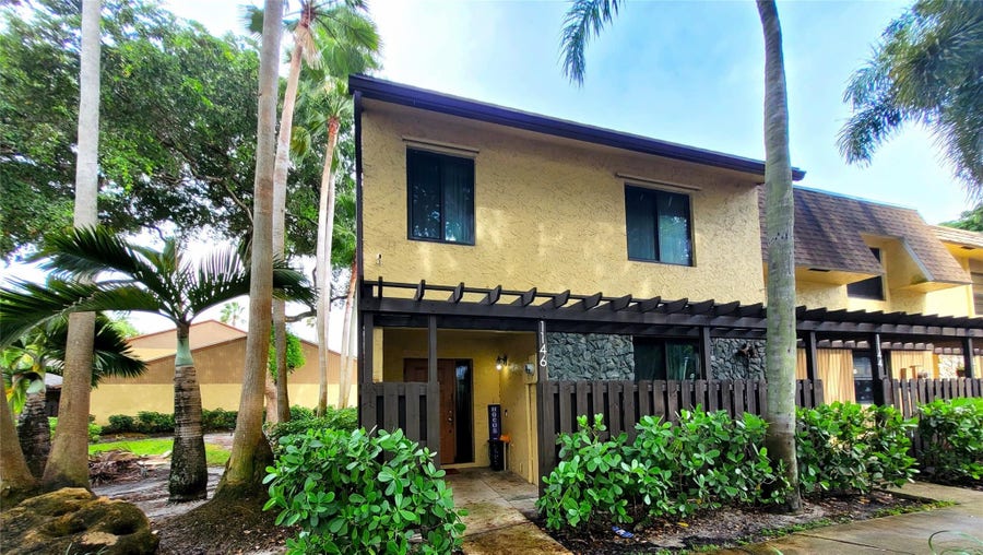 Property photo for 1146 N University Drive, Plantation, FL